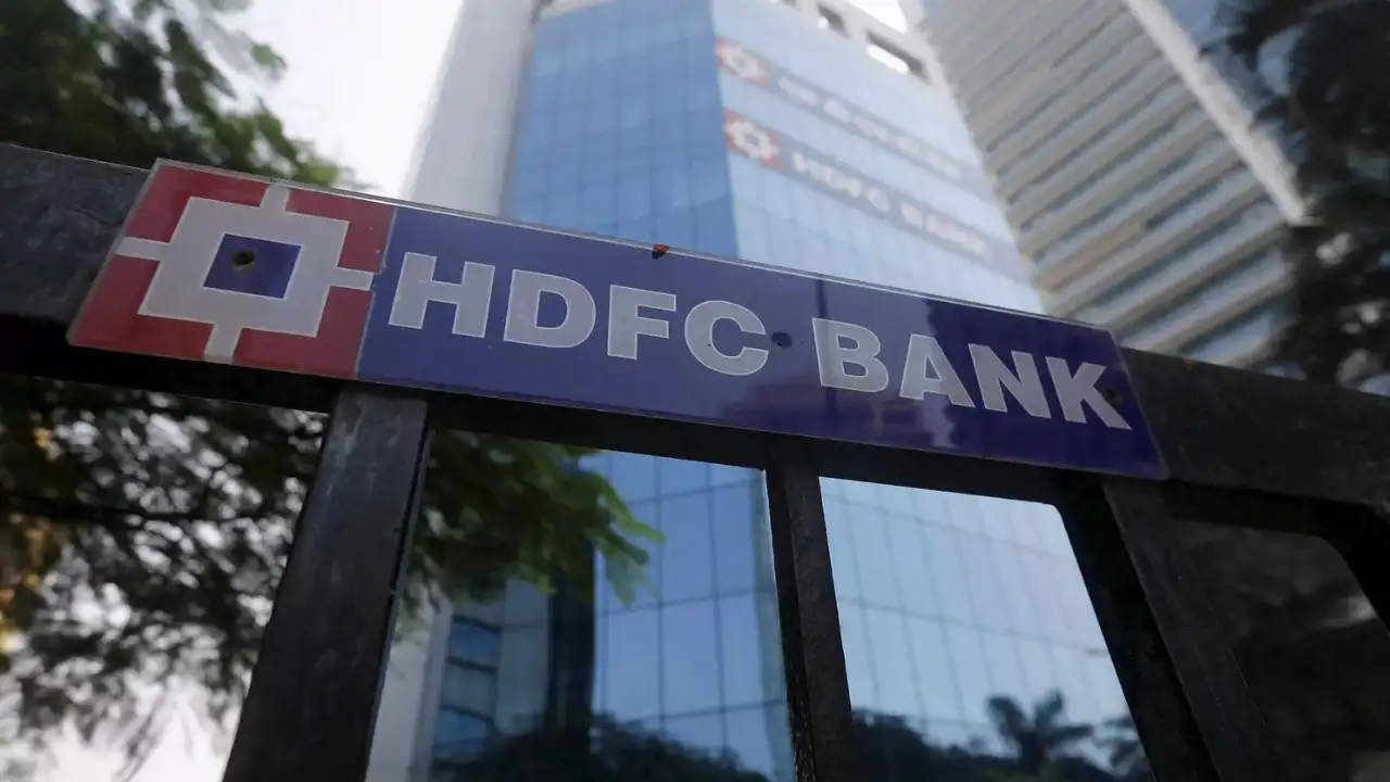 HDFC Bank falls for 4th straight session, down over 10% in four days