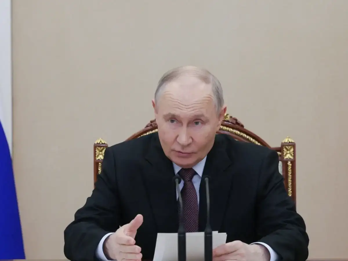 Middle East war: Russia calls for 'political and diplomatic' settlement after Trump's Iran ultimatum