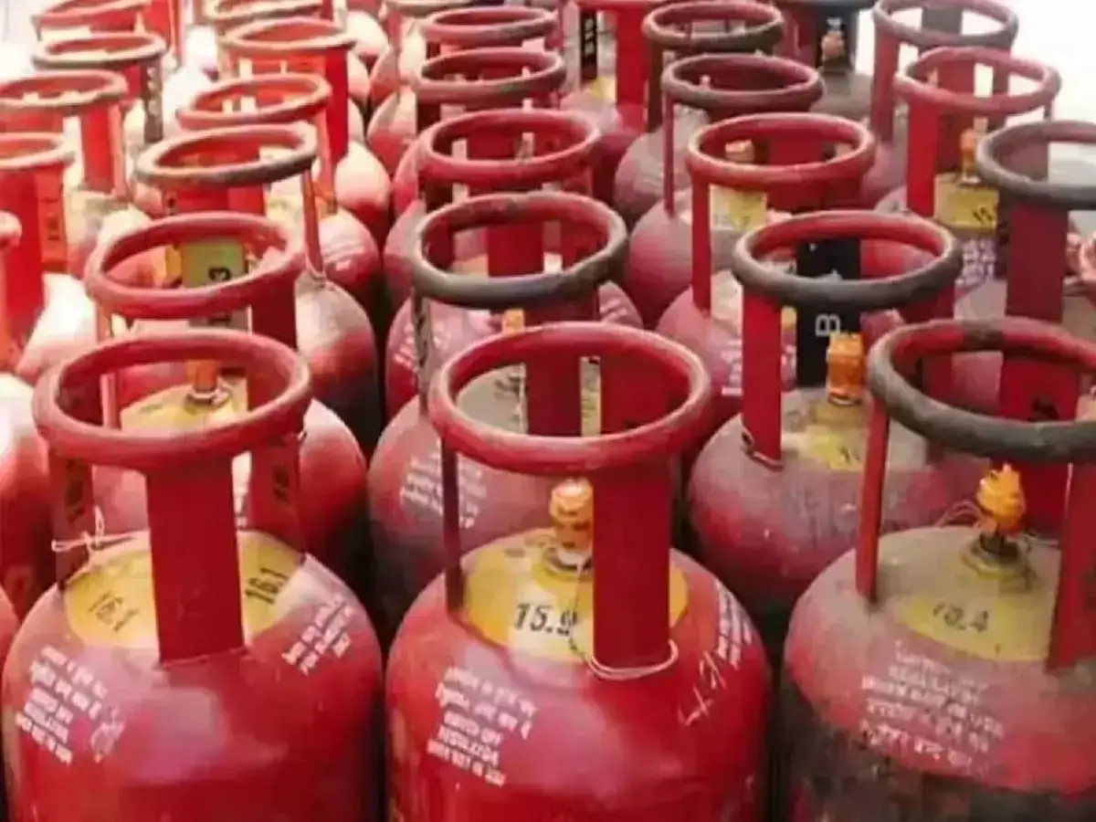 Karnataka: HC declines to intervene in LPG supply crisis, says issue best left to govt