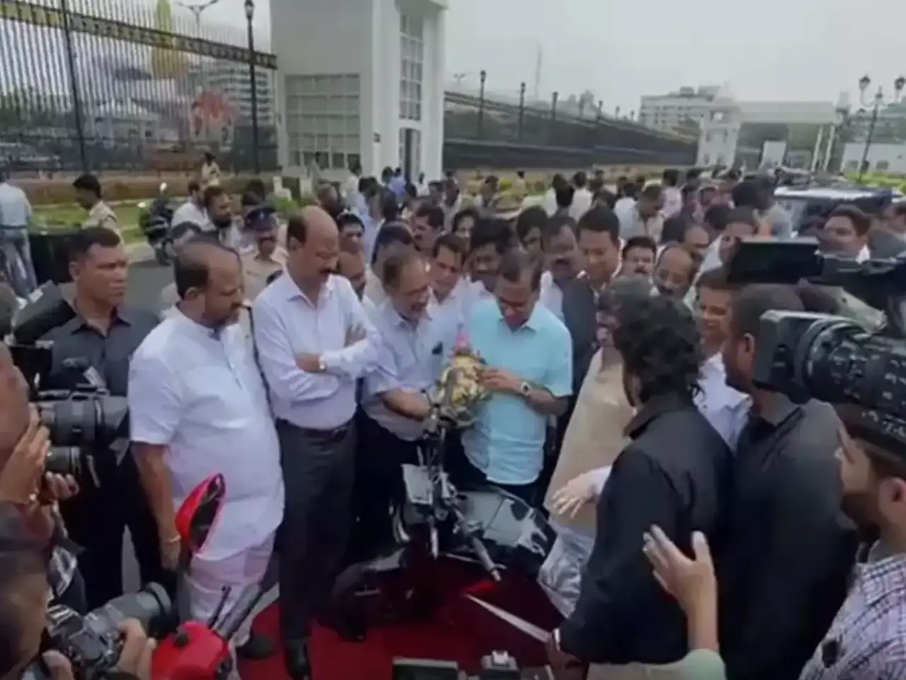 Telangana launches India's first state-negotiated EV discount for Government employees