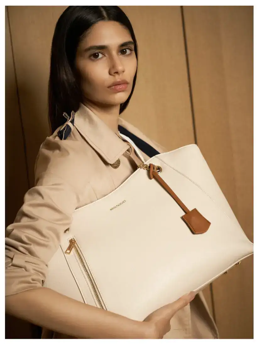 Image for MiraggioDakotaIvoryStructuredTotebag