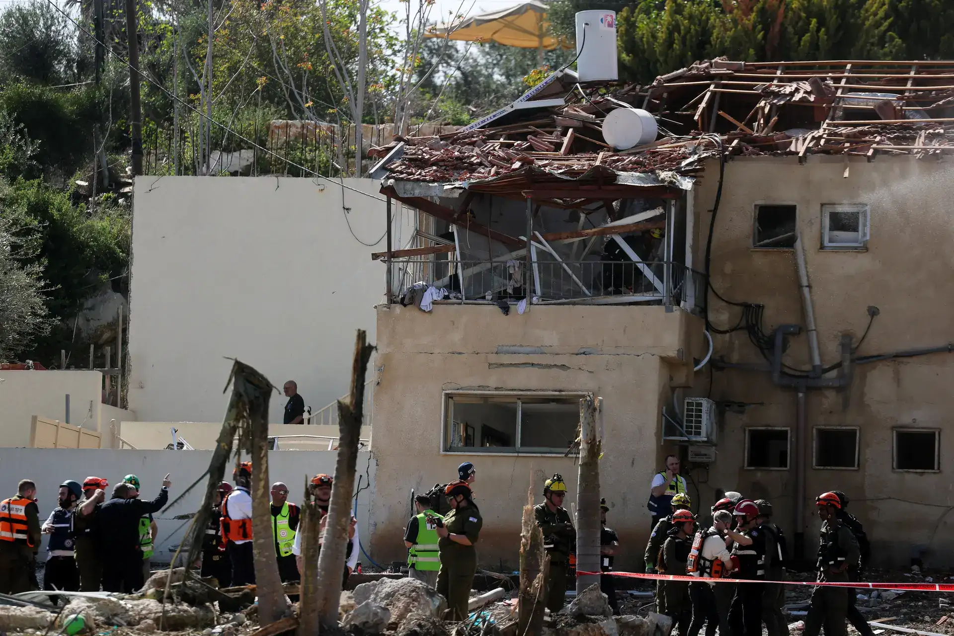 Yemen's Houthis join Iran war, fire missiles at Israel