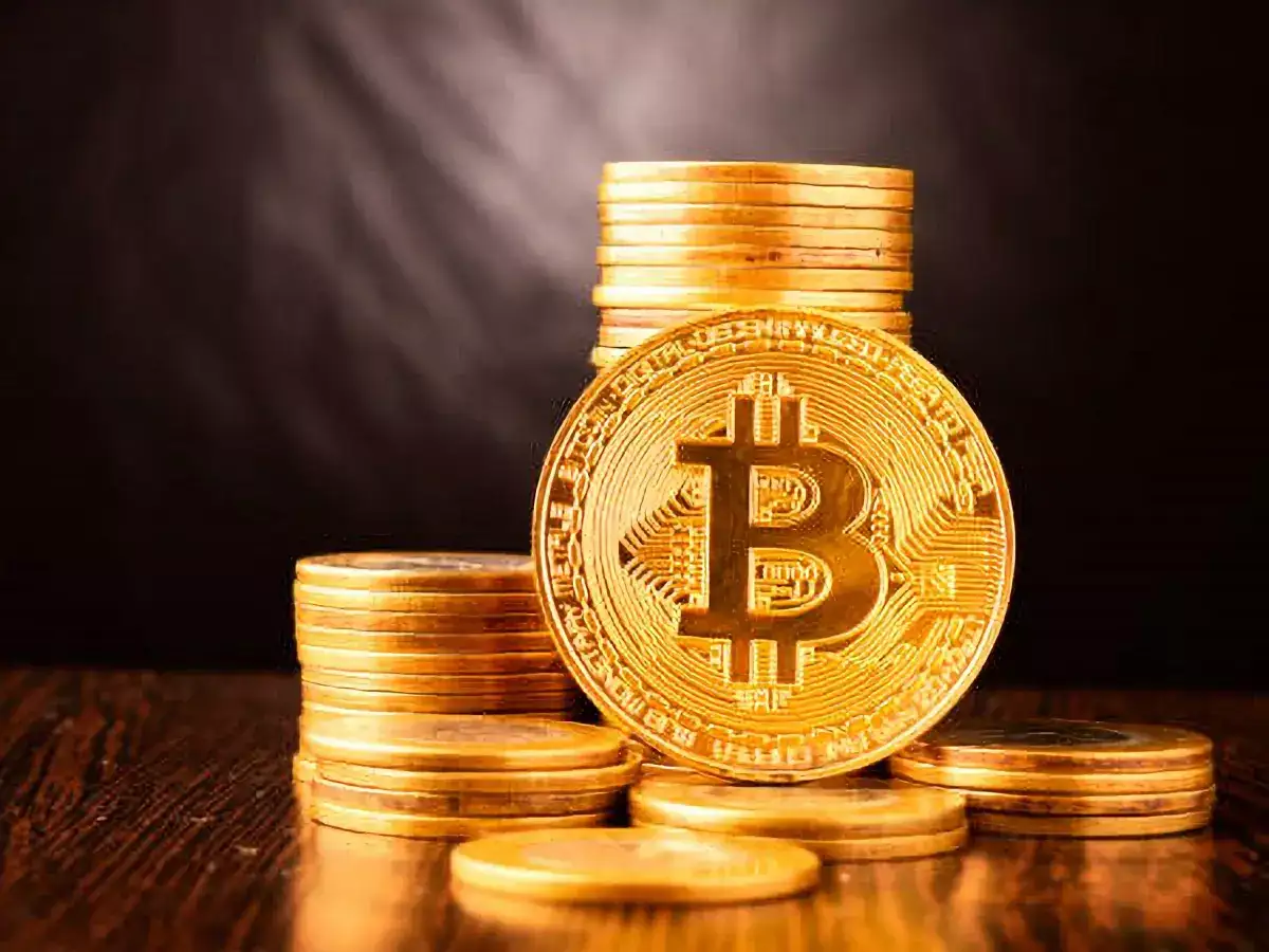 Bitcoin slips 3% in one day to $67,000 as Trump’s escalation signals hit market sentiment