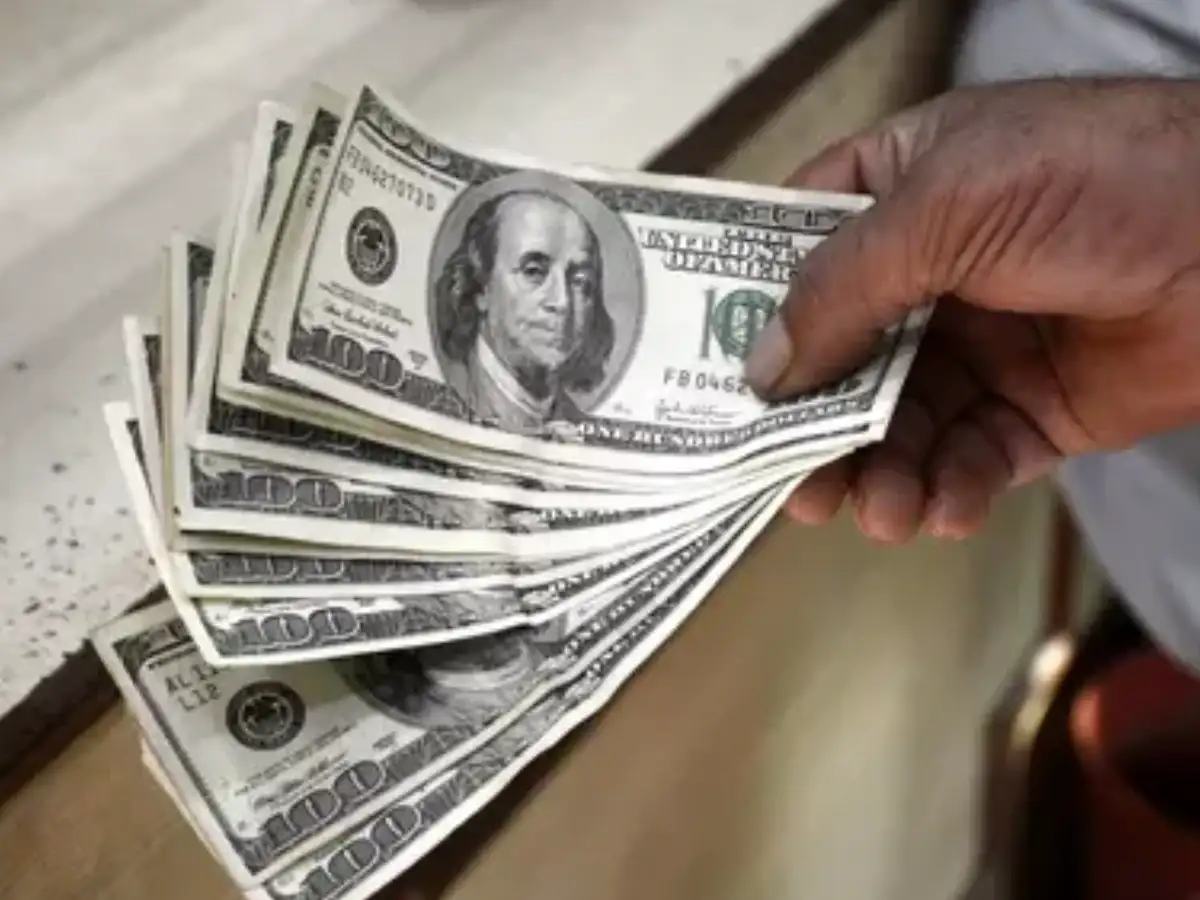 India’s forex reserves drop $10.3 billion to $688 billion amid currency stabilisation efforts