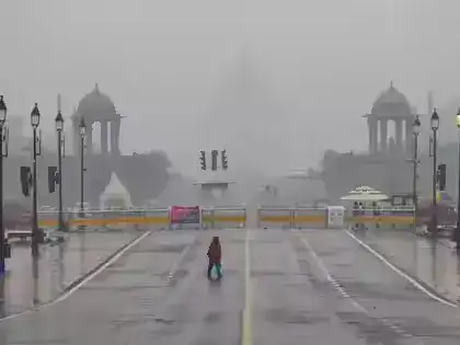 Rain in parts of Delhi after dust storm; AQI remains 'poor'