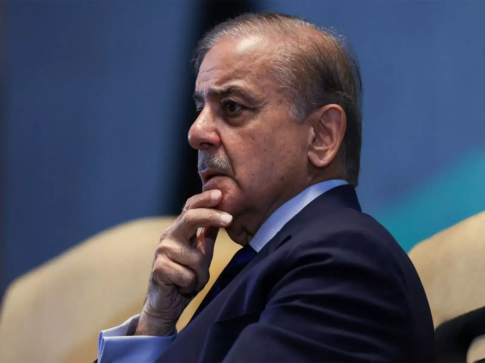 Pakistan to repay USD 2 billion loan to UAE on its demand: Report