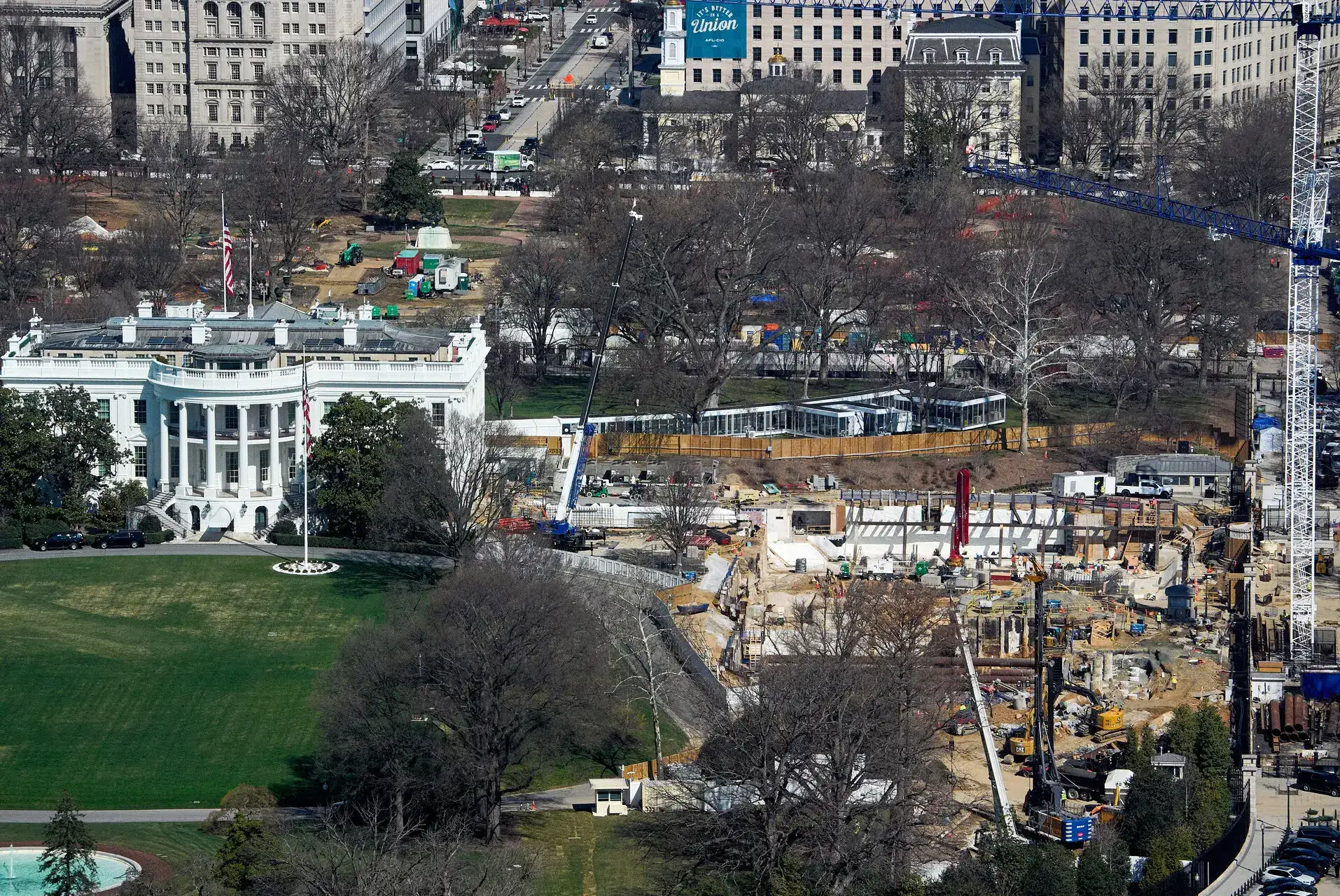 Trump's team asks appeals court to pause order halting White House ballroom construction