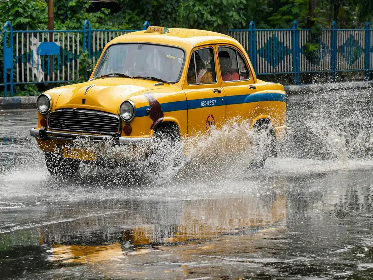 Will it rain in Kolkata today? Check IMD's forecast as it sounds orange alert for north, south Bengal districts