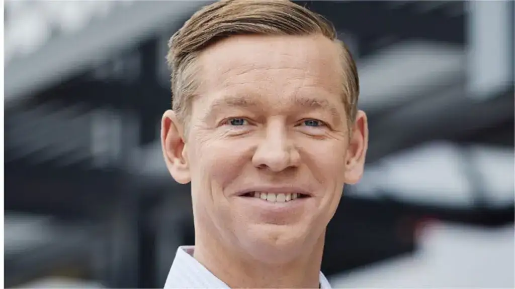 McDonald’s CEO Chris Kempczinski faces fresh backlash again after on-camera eating moment goes viral