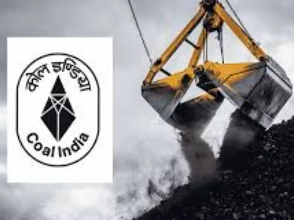 India's Coal Imports Drop 8.5% in February Amid High Stockpiles