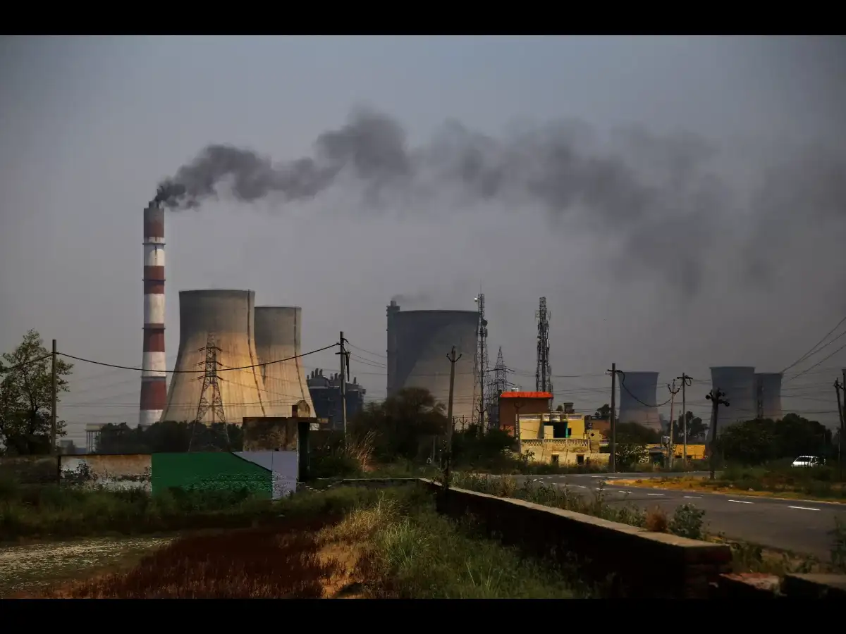 Banks’ exposure to carbon-intensive sectors raises long-term credit risk, costs: IIM Lucknow study