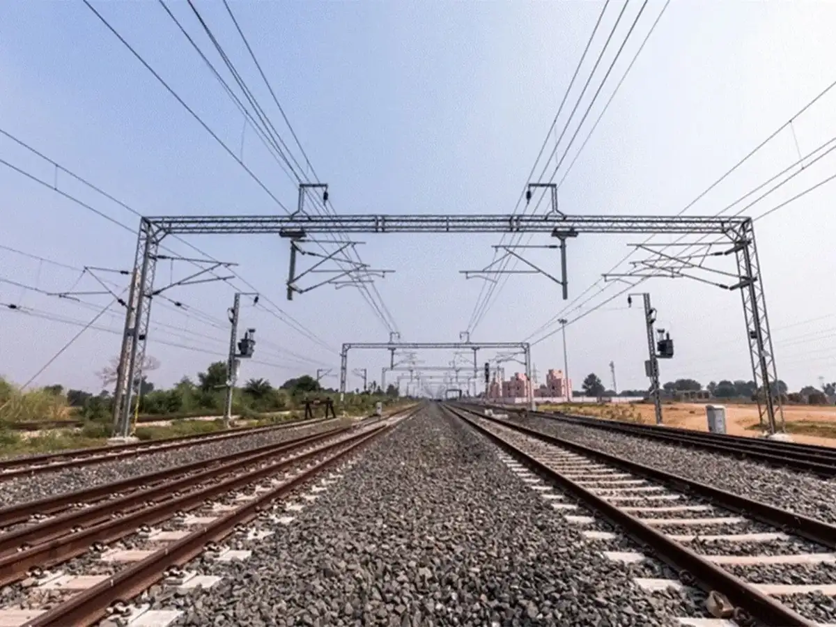 Railways clears 100 projects worth Rs 1.53 lakh crore in FY26; expansion more than doubles yoy