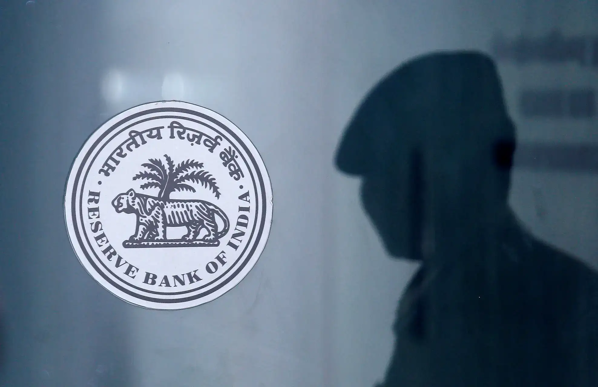 RBI holds talks with banks on ways to boost deposits