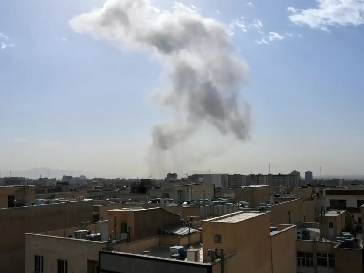 Pakistan air force escorted Iranian negotiators after U.S. talks, sources say