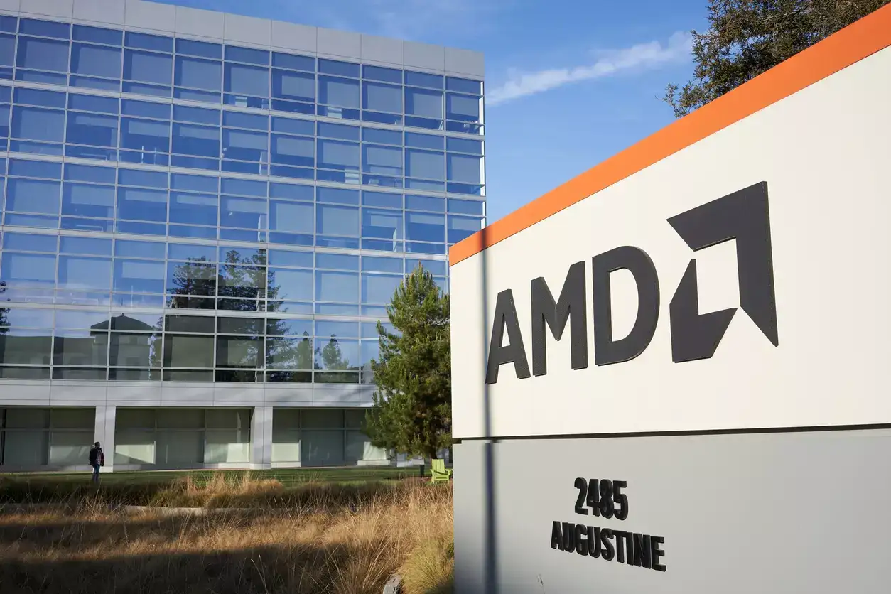 AMD UALink strategy: Can AMD disrupt AI data center dominance as open interconnect challenges NVIDIA NVLink ecosystem control?