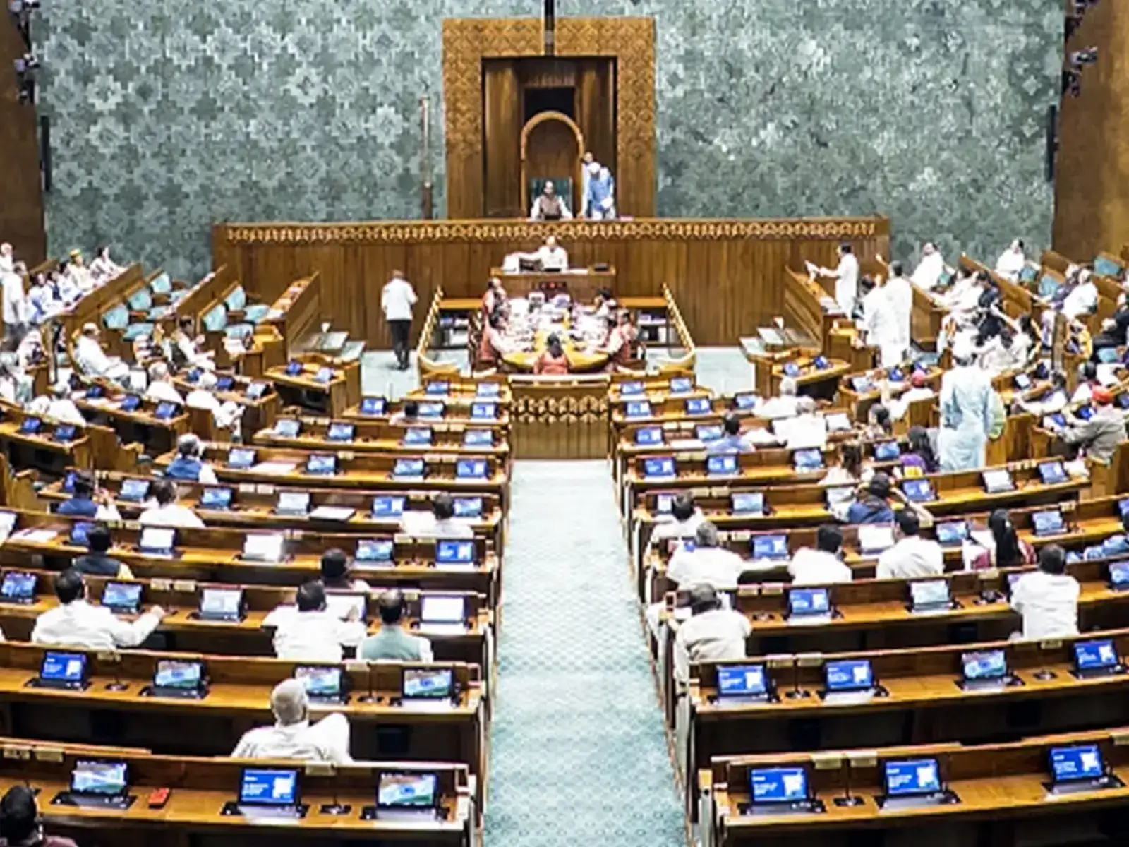 Narendra Modi govt’s constitutional amendment bill for women quota in Parliament fails Lok Sabha test