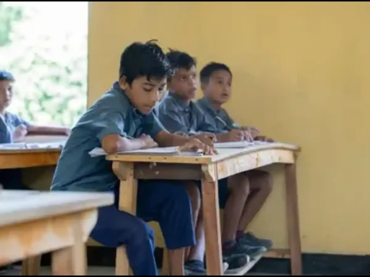 Maharashtra warns schools of Rs 1 lakh fine, loss of recognition for not teaching Marathi