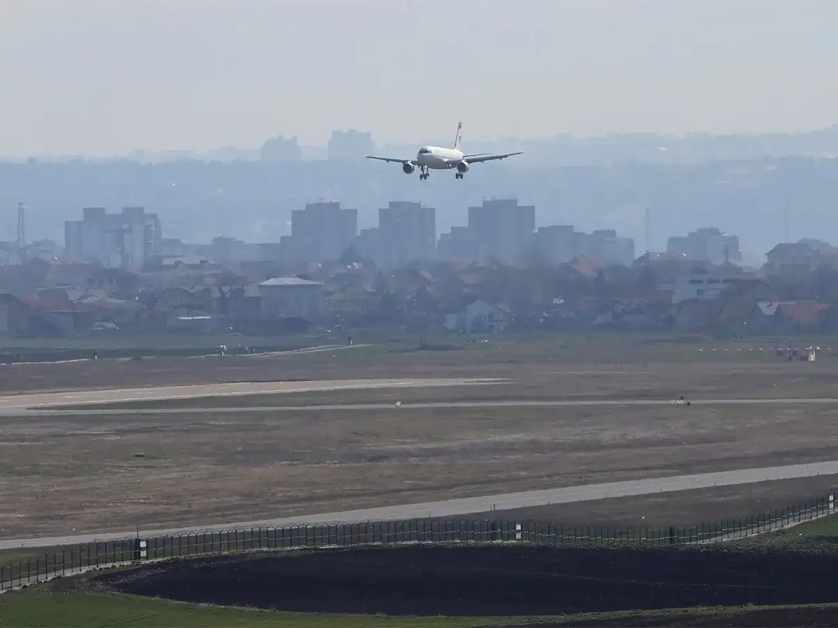 Iran to reopen airspace in phased 