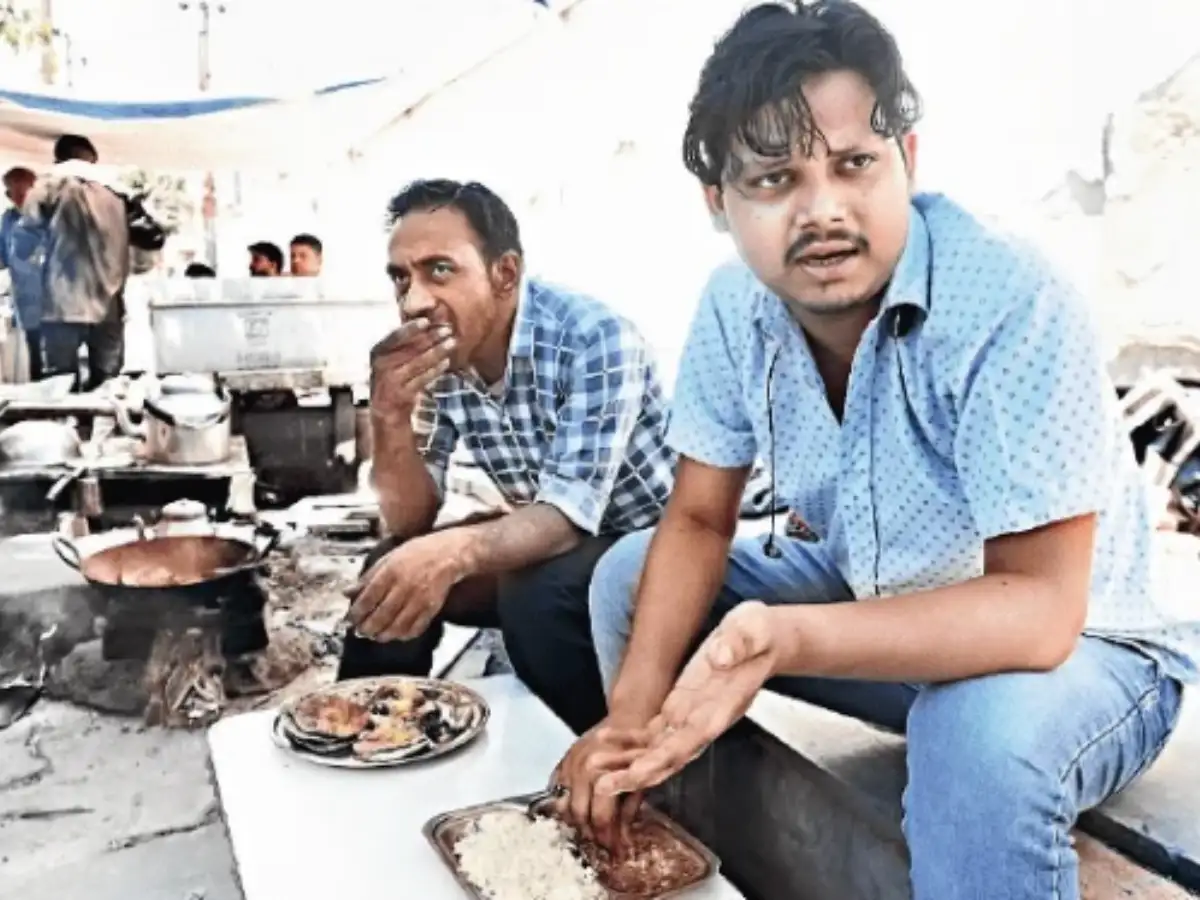 Life on Rs 11,000 a month in Noida: How workers survive on minimal salaries amid rising LPG prices and high rent