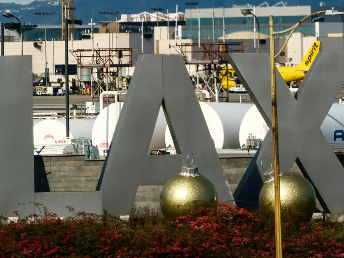 Iranian-origin US resident held at LA Airport for alleged arms deals with Tehran, Sudan: Report