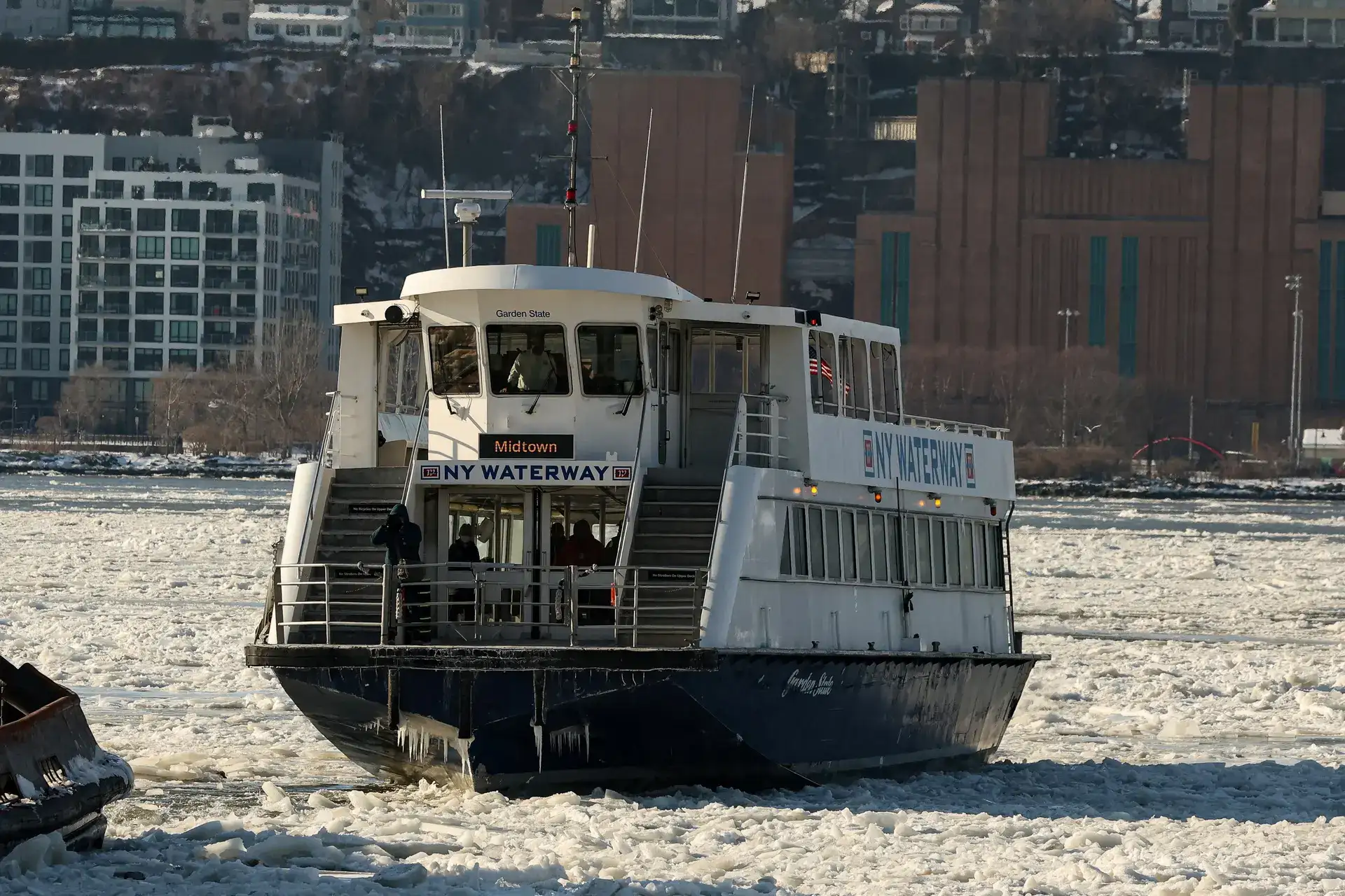 Police incident halts BC Ferries operations at Horseshoe Bay, multiple routes disrupted