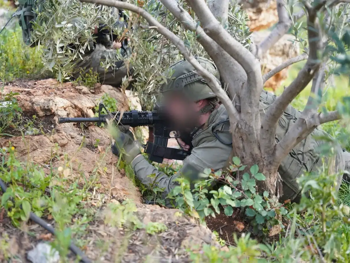 Israel warns Lebanese civilians against returning to south