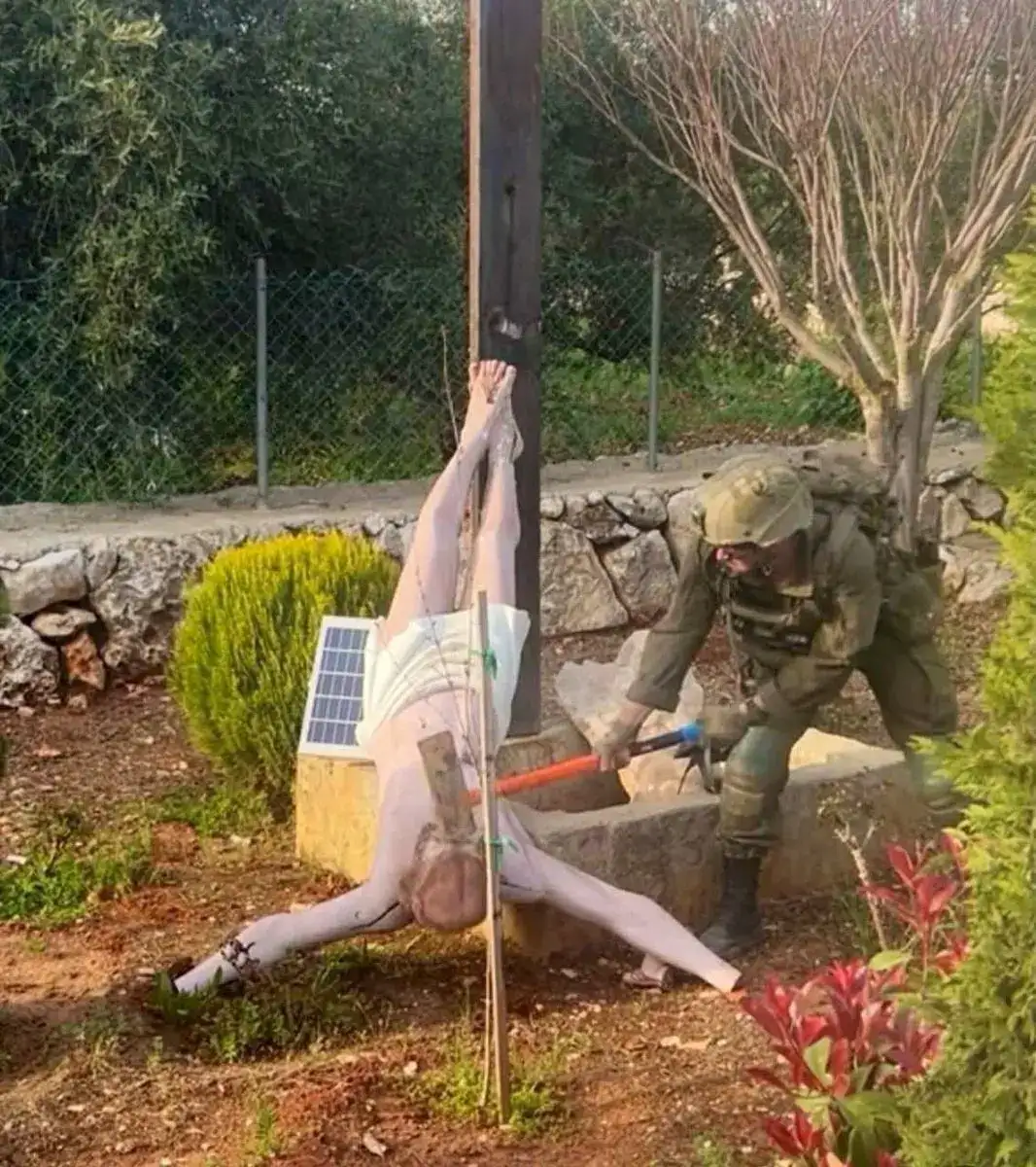 Israel disciplines 2 soldiers for destruction of Jesus statue