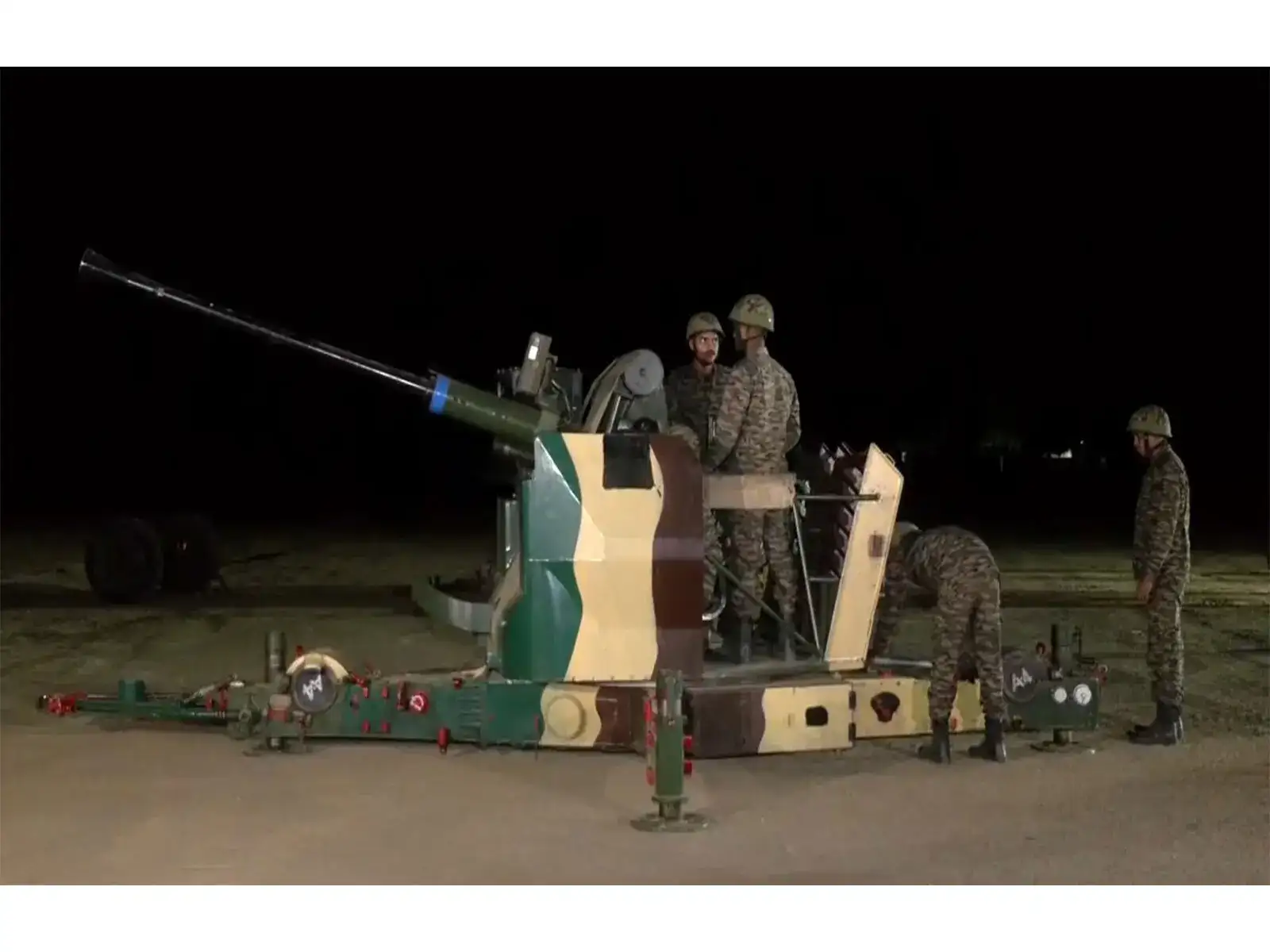 Gujarat: Indian Army's Air Defence regiment showcases L70 guns to mark first anniversary of Operation Sindoor