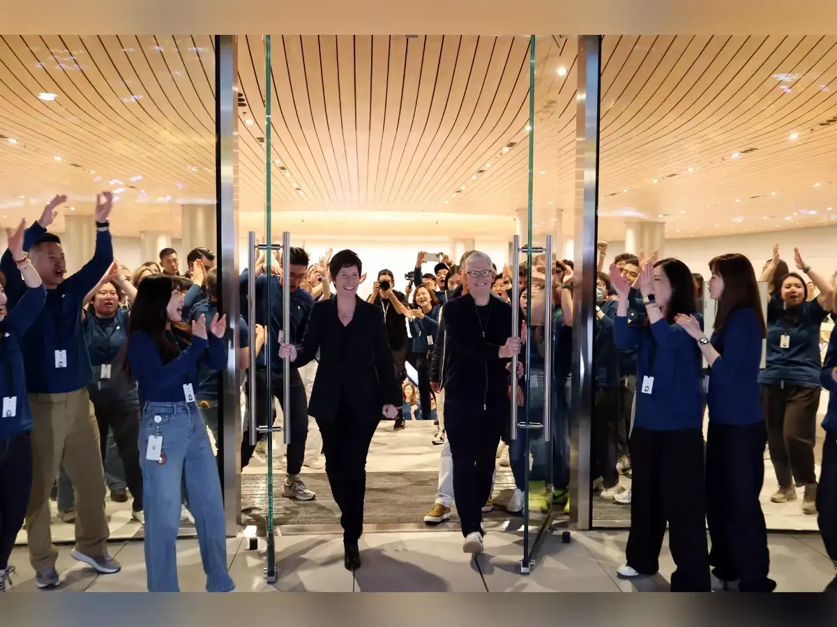 After Tim Cook's exit, CEO turnover surges: 209 January exits signal AI-driven shake-up across Apple, Disney, Walmart, and more