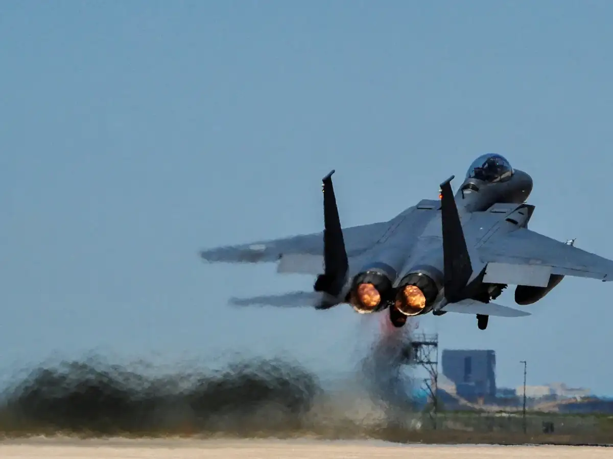 South Korea Air Force apologises for 2021 fighter jet mid-air collision during training flight