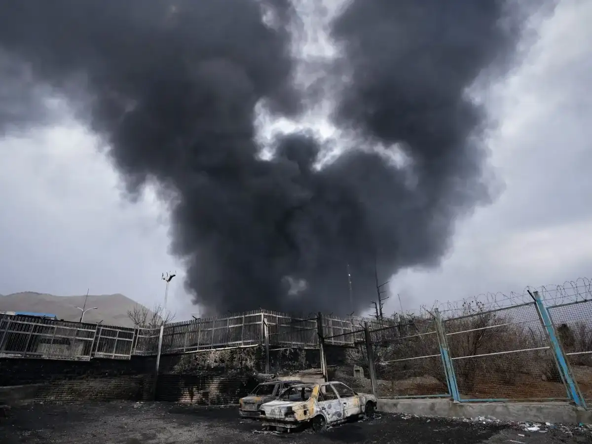 Pakistan minister, US envoy discuss efforts for second round of US-Iran talks