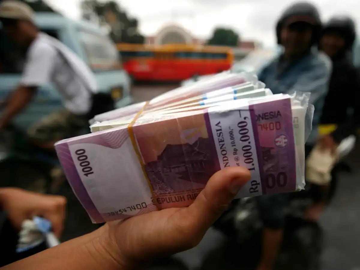 Govt extends tenure of Bank of India, Bank of Baroda MDs by 3 years