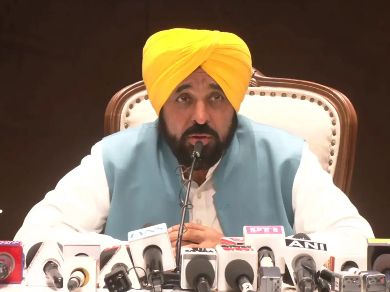'Gaddars': Punjab CM Bhagwant Mann slams Raghav Chadha, other AAP MPs who quit party