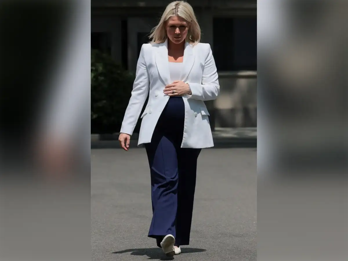 ‘ANY DAY NOW!’ Pregnant Karoline Leavitt drops Trump phone joke in final briefing before baby break