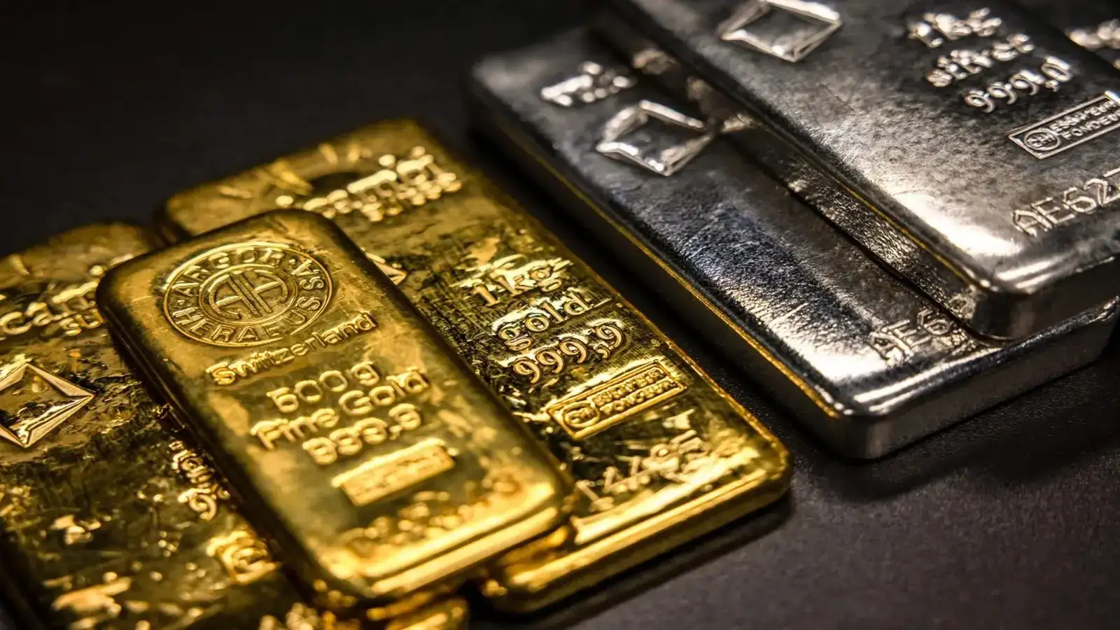 Gold, silver price prediction: Will gold rate go up after this week's fall? Experts weigh in