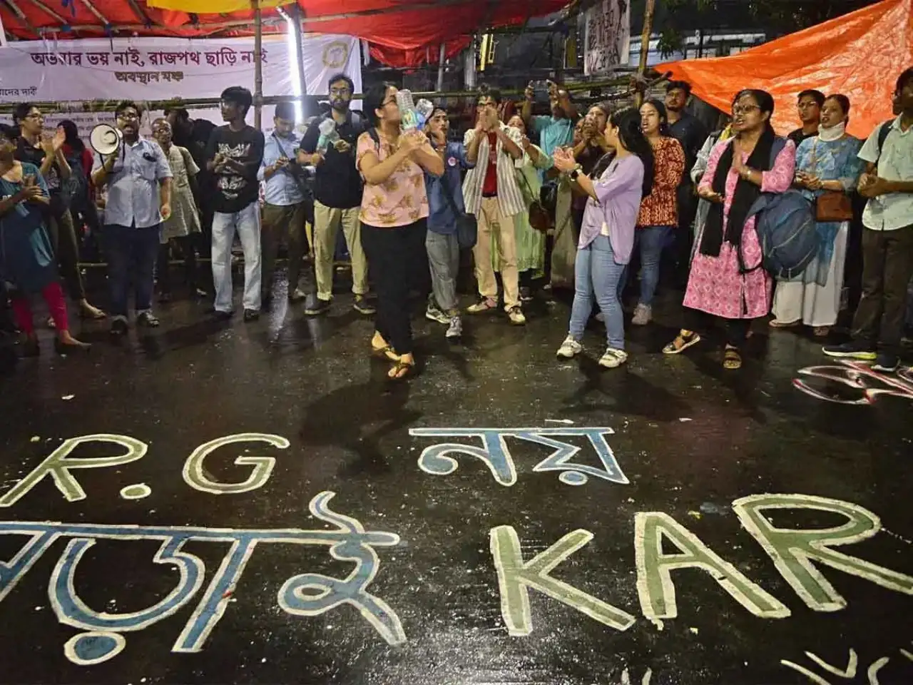 RG Kar outrage shakes Panihati: Sympathy for Abhaya's mother challenges Trinamool stronghold