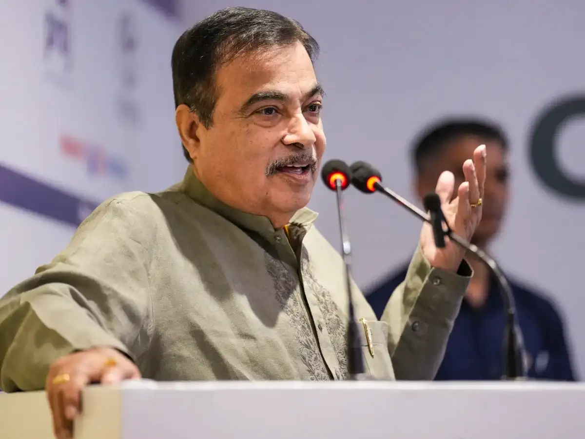 There is no future for petrol and diesel vehicles, Nitin Gadkari says