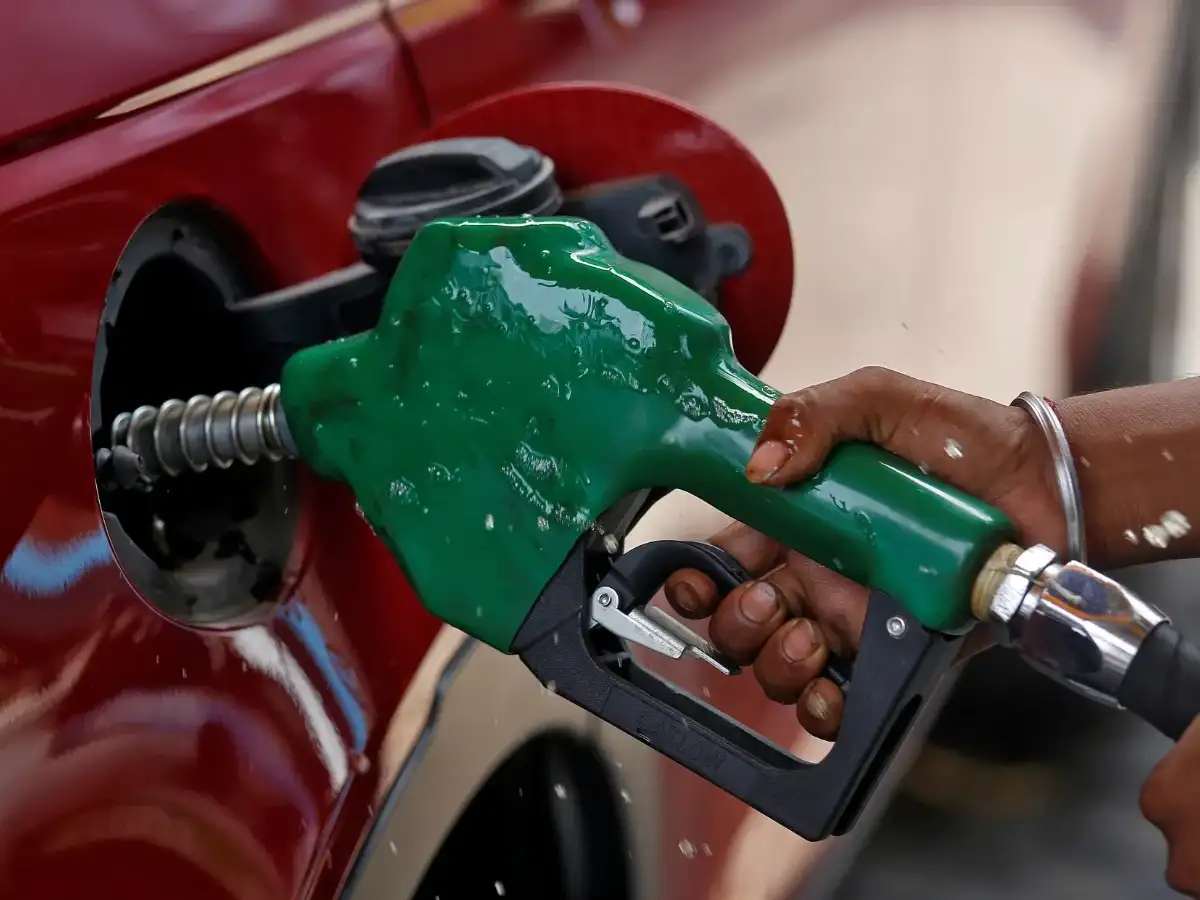 Oil firms selling petrol at Rs 14 a litre loss, diesel at Rs 18