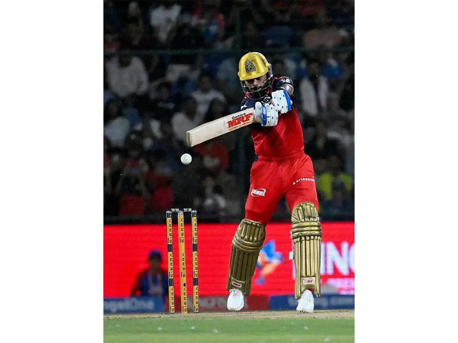 IPL 2026 GT vs RCB: Check pitch report of Narendra Modi Stadium and weather forecast of Ahmedabad