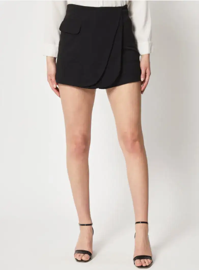 Image for ZastraaWomenBlackHigh-RiseCrossoverMiniSkorts