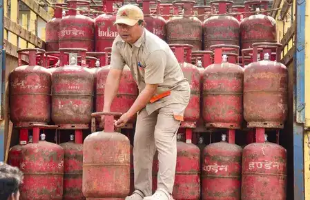Government reviews households with dual LPG, PNG connections