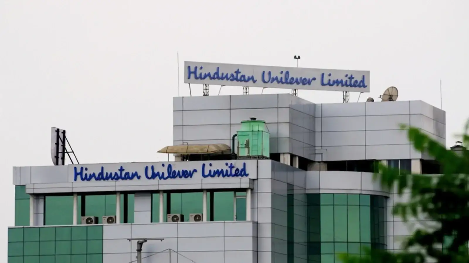 HUL sales from Q-Com double in FY26, e-Com turnover up 25 pc