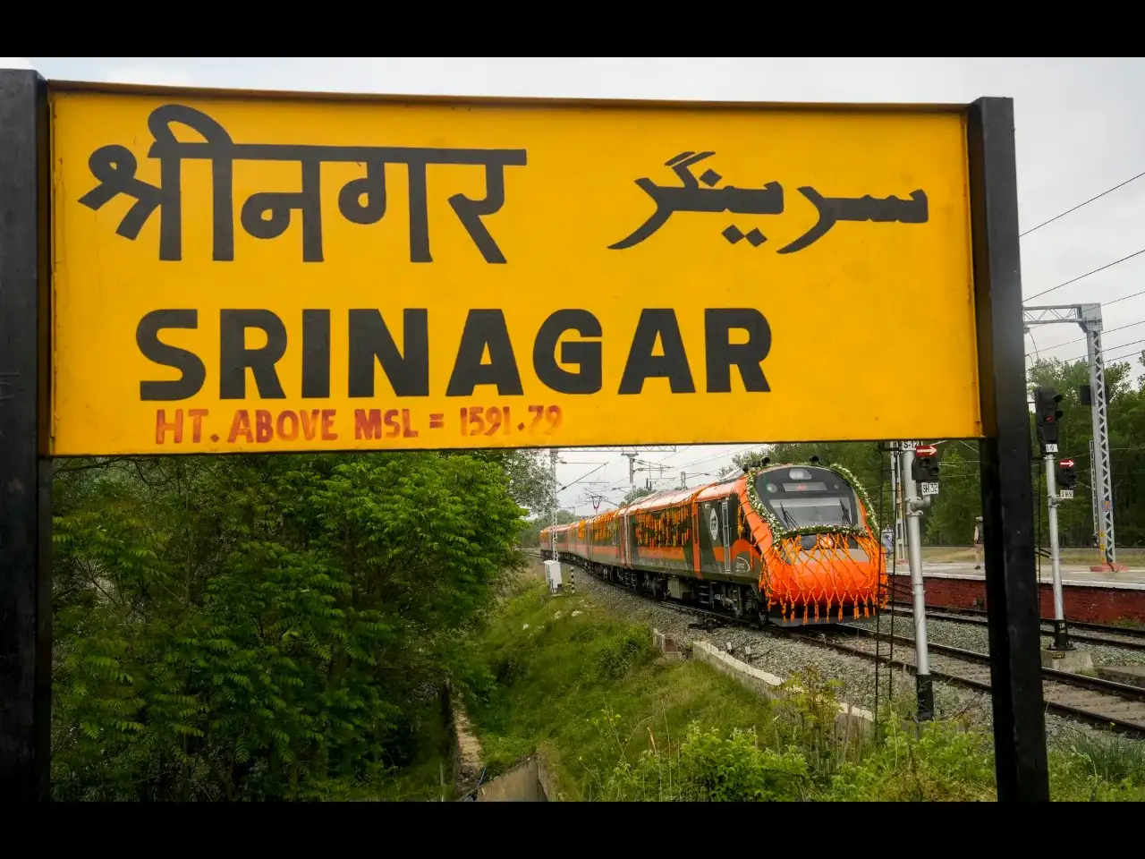 Vande Bharat Express now links Jammu to Srinagar directly
