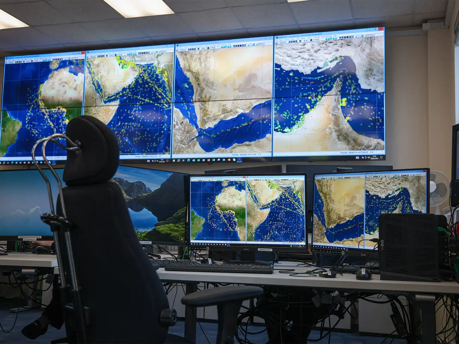 Strait of Hormuz traffic drops by over 90%, fewer than 10 ships daily amid US-Iran tensions