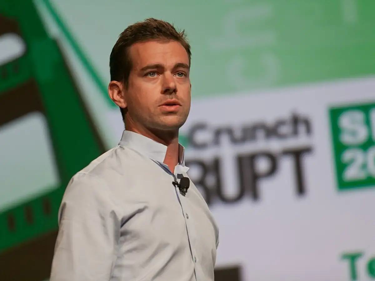 In 2006, Jack Dorsey Noticed How Fast a Simple SMS Could Update a Whole Group; “Make Status a Product” Spark Established the Foundation for Twitter.