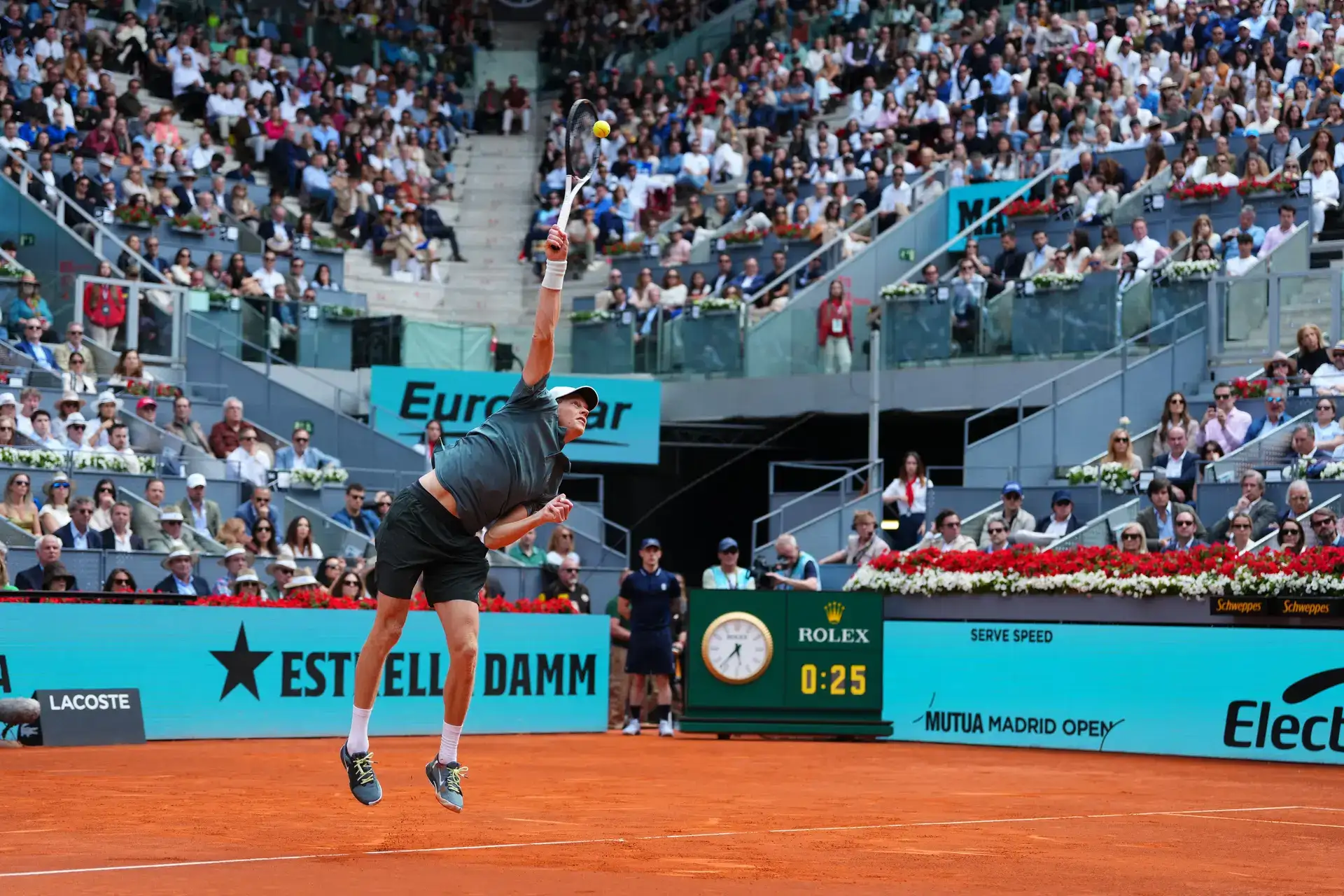 Sinner crushes Zverev to win Madrid Open and claim record 5th straight Masters 1000 title