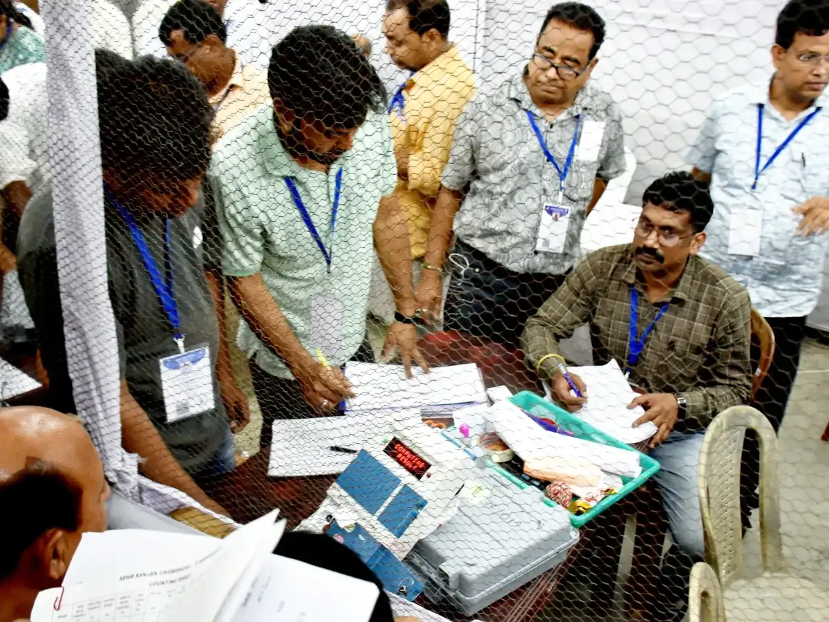 Kolkata Police bans 'victory processions, rally, or public celebration' on May 4 for Bengal votes counting day