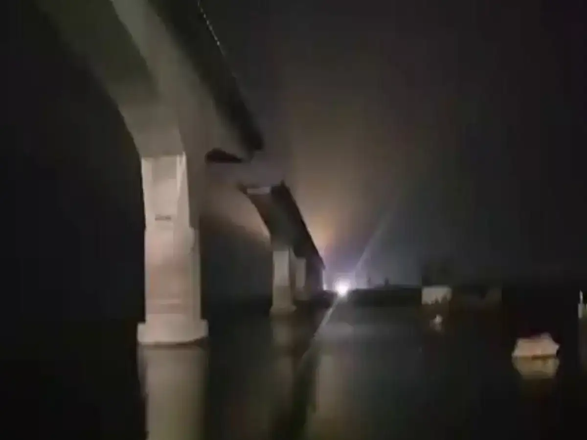 Bhagalpur’s Vikramshila bridge collapse: Major scare as video shows 25-metre slab of bridge collapsing into Ganga, all traffic halted