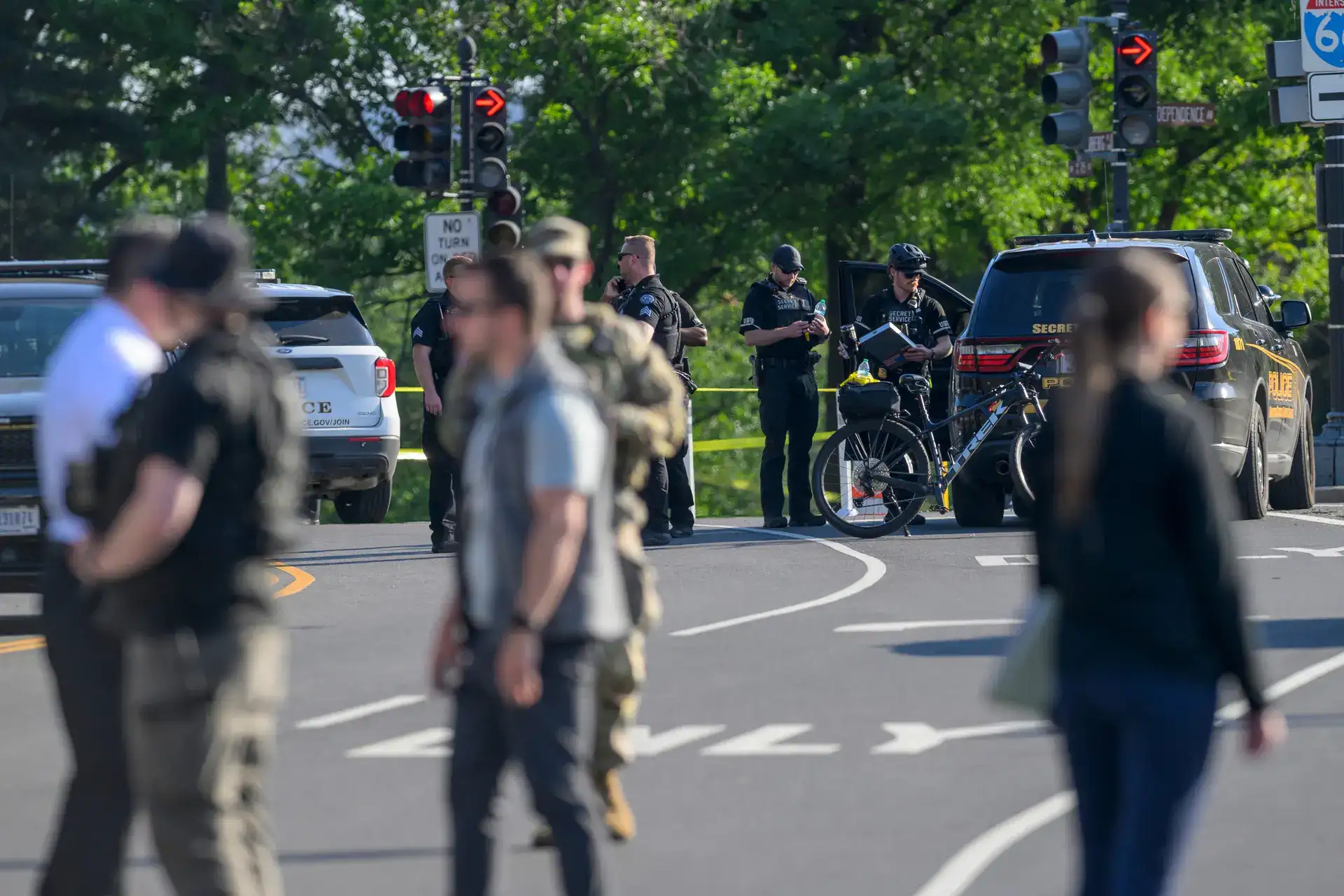 White House attack foiled? Man with gun shot by security agents near Washington Monument at a time when President Donald Trump was holding business event