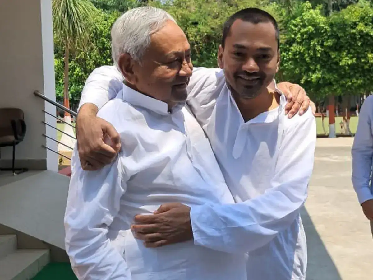 Bihar cabinet expansion: Former deputy CM Vijay Kumar Sinha, Nitish's son and other BJP, JD(U) leaders take oath as ministers